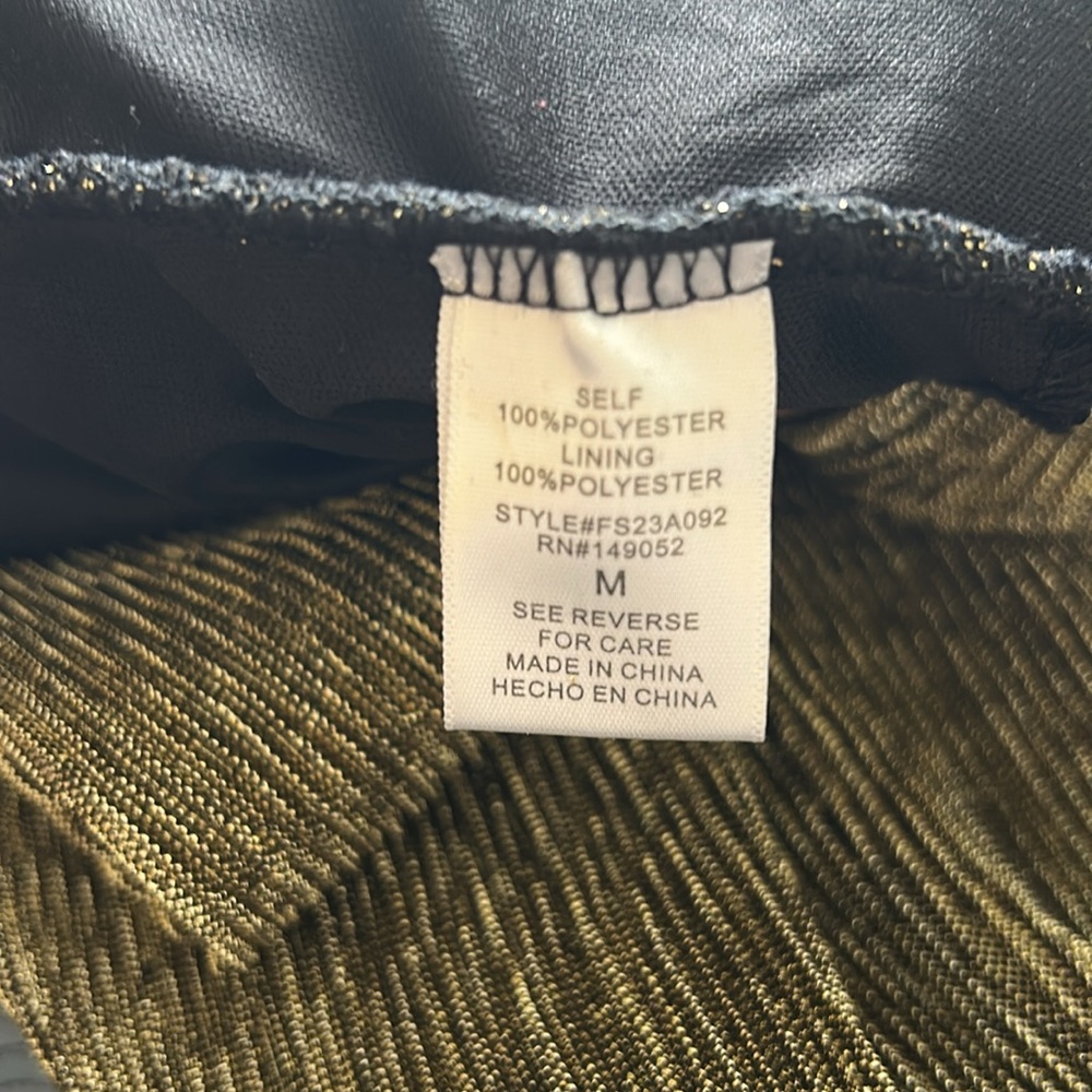 Fashion Nova Gold Shimmer Dress balloon sleeves - Picture 6 of 9